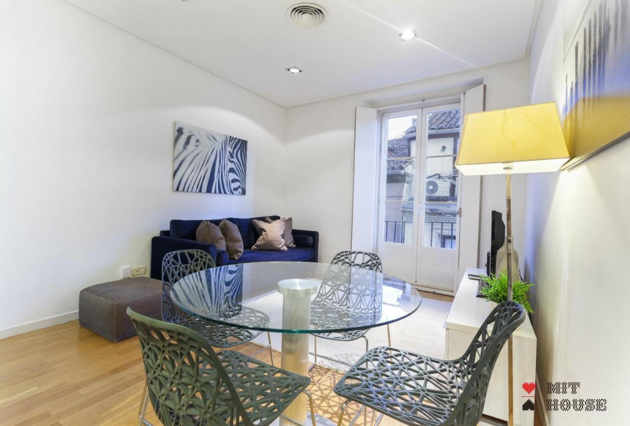 Mit House Puerta Del Sol III En Madrid Apartment Екстериор снимка