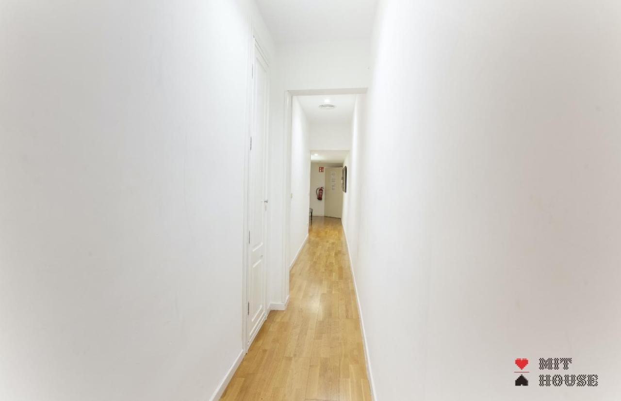 Mit House Puerta Del Sol III En Madrid Apartment Екстериор снимка