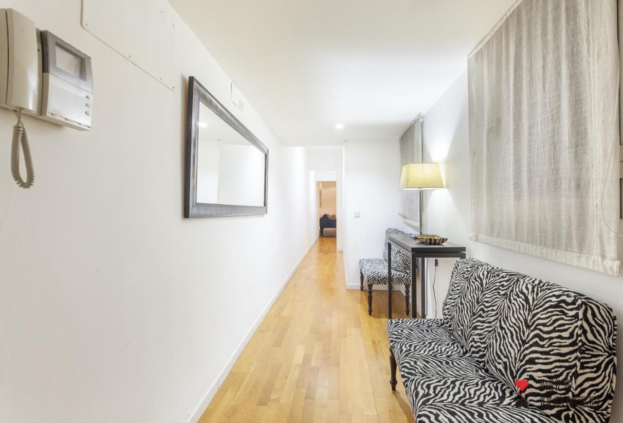 Mit House Puerta Del Sol III En Madrid Apartment Екстериор снимка